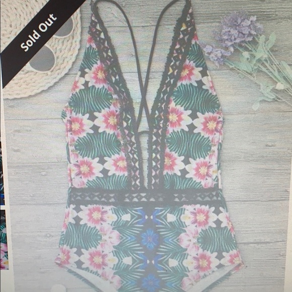 Zaful lace Panel Floral One Piece NWT - Picture 8 of 8